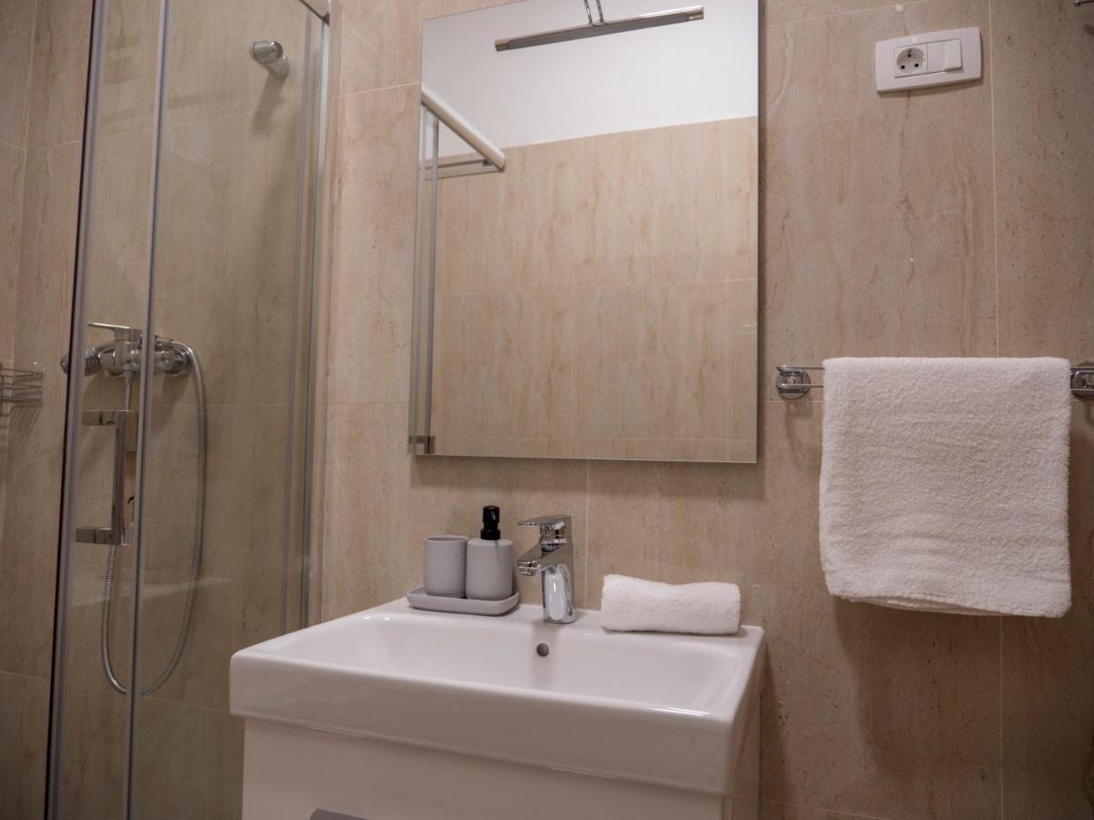 Apartments Aura Deskle المظهر الخارجي الصورة